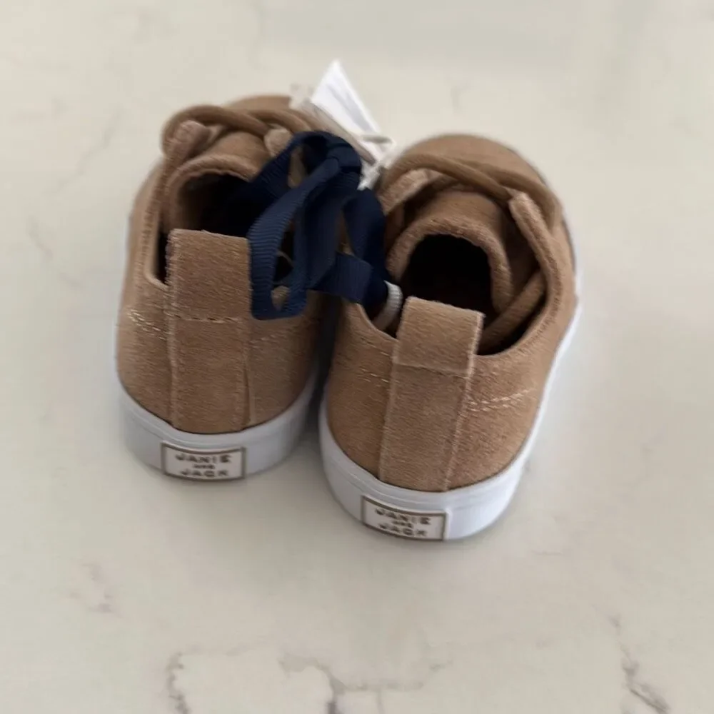 Janie and Jack Suede Perforated Sneaker in Tiger's Eye Size 5